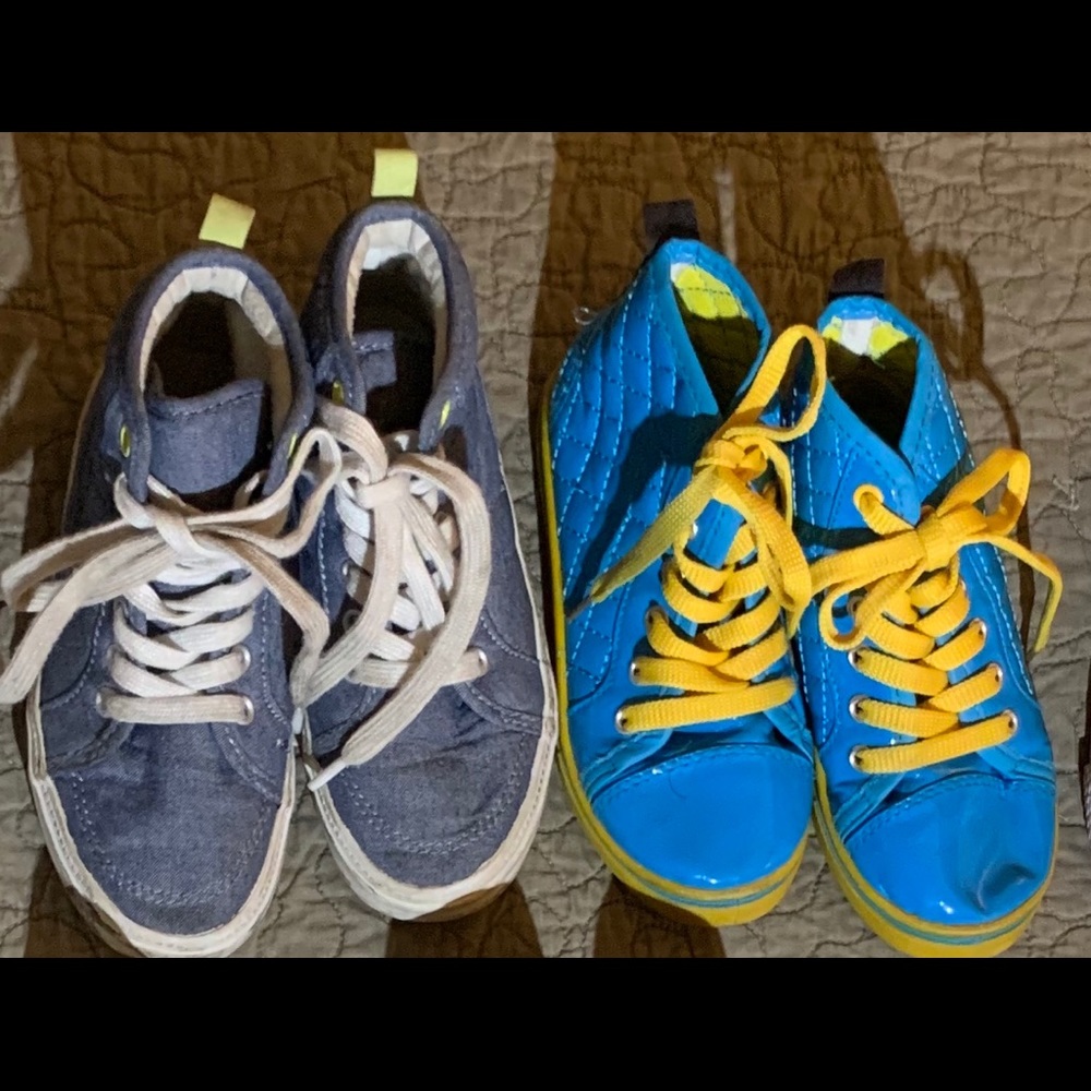 [Size 11] V/GUC Lot of 2 Hi-top Sneakers.